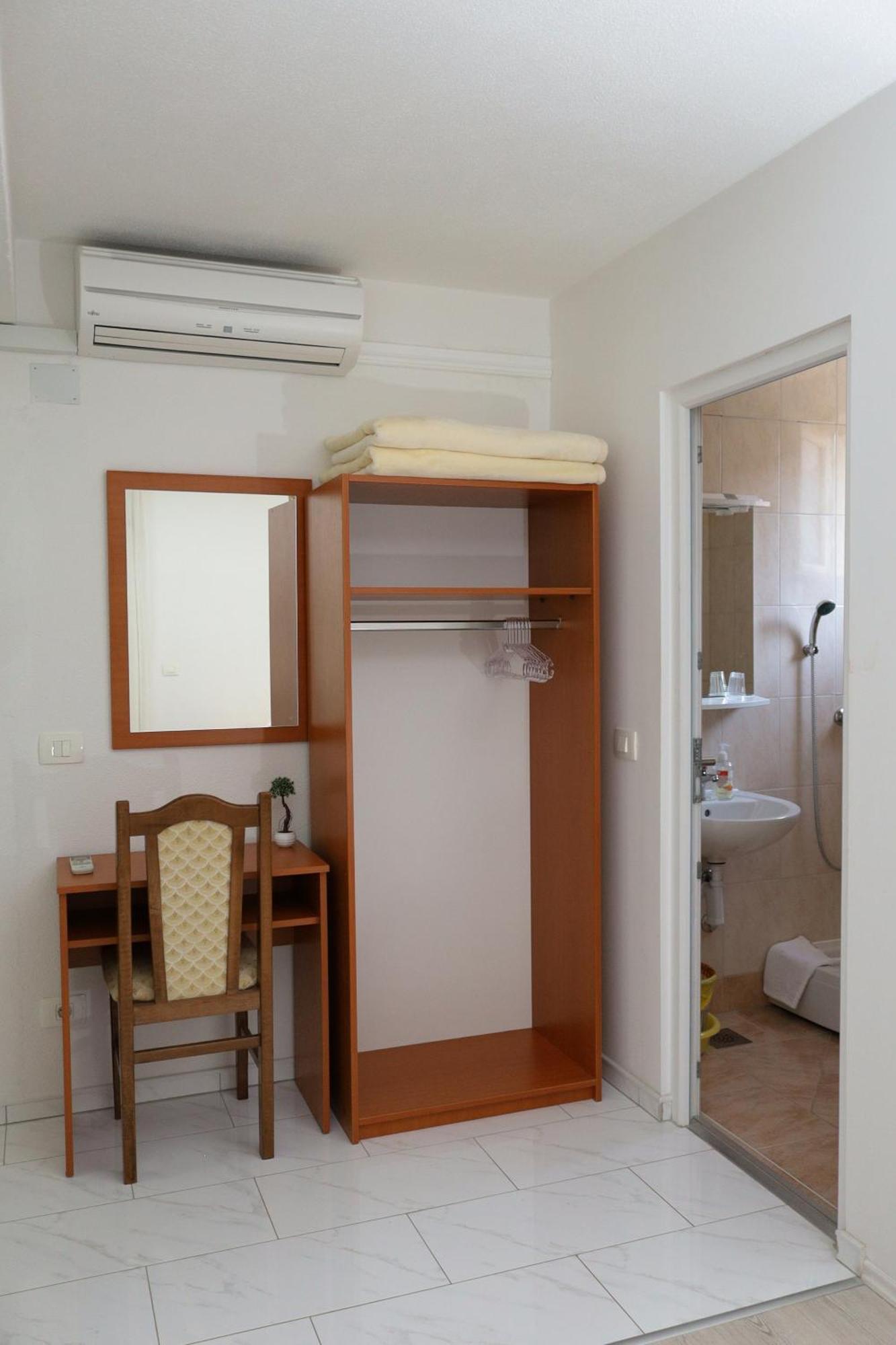 Pansion Milena Hotel Medjugorje Ngoại thất bức ảnh